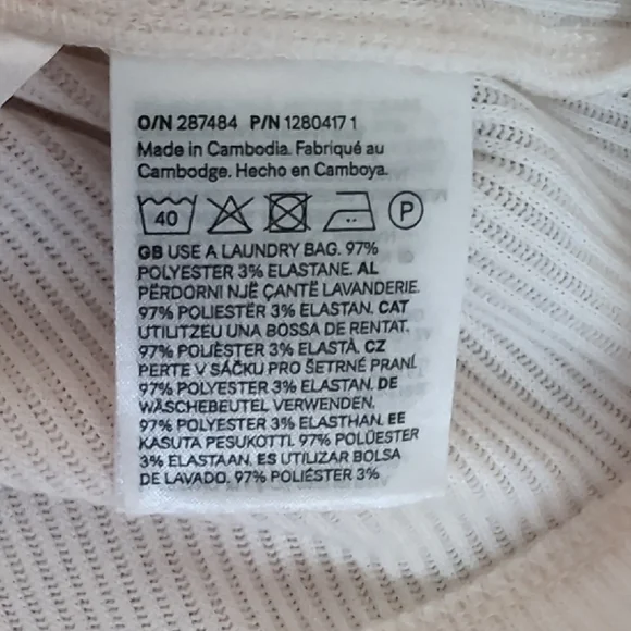 H&M Cream Button-Up Top - Picture 3 of 4